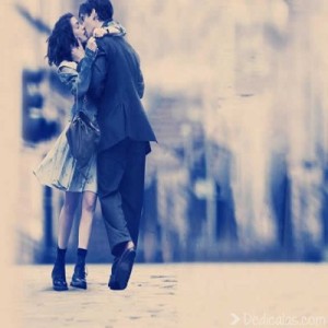 cada beso tuyo me hace volar